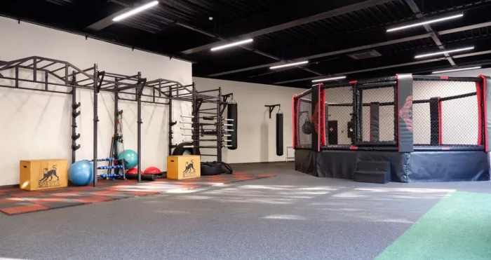 Фитнес-клуб "Xfit Nika".