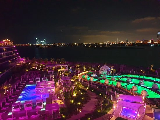 Бар "SoBe Dubai"