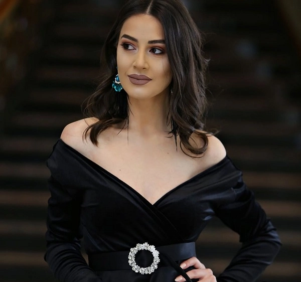 Пошив женской одежды "AneS Fashion".