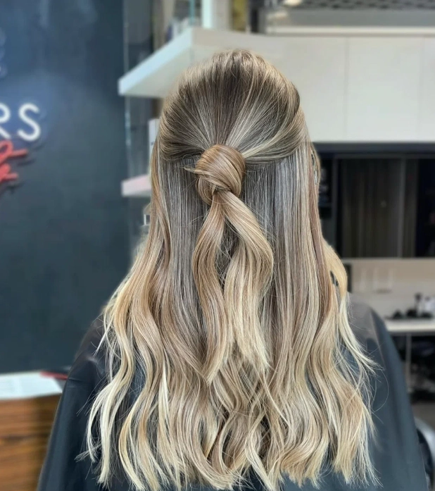 Студия красоты "We Stars Beauty".