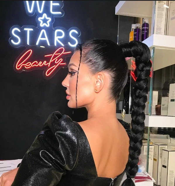 Студия красоты "We Stars Beauty".