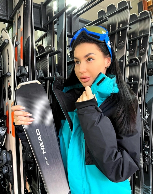 Пункт проката горнолыжного снаряжения "Ski-Point"