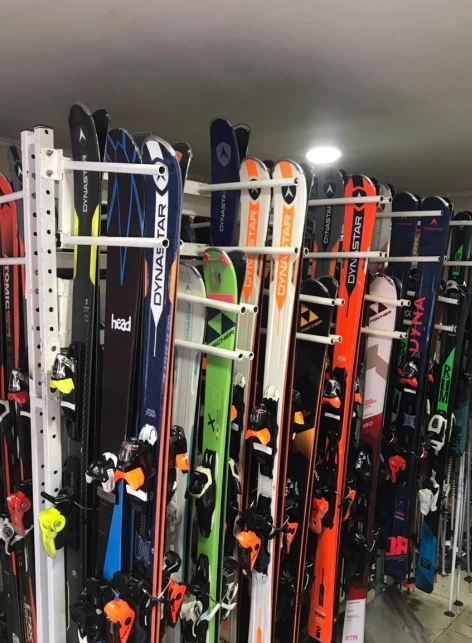 Прокат спортивного инвентаря / техники "Ski-rentalll"