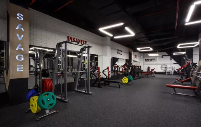 Фитнес-клуб "Savage Fitness".
