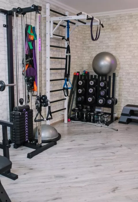 Фитнес-клубы "Fitness Light".