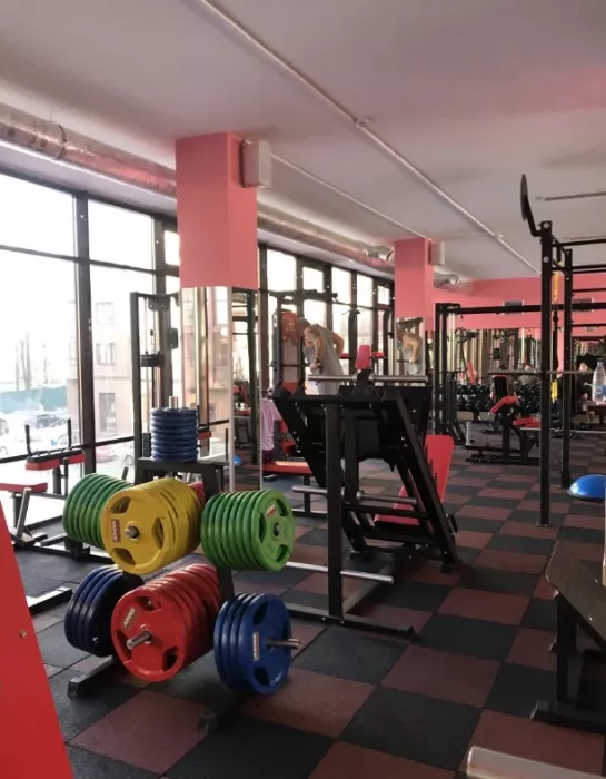 Тренажёрный зал "SUN GYM big power".