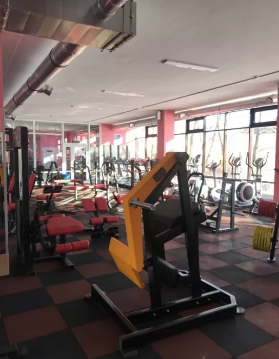 Тренажёрный зал "SUN GYM big power".