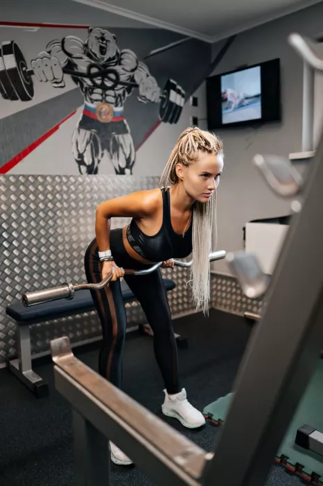 Фитнес-клуб "Xs-fit".
