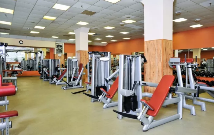 Фитнес-клуб "Platinum fitness".