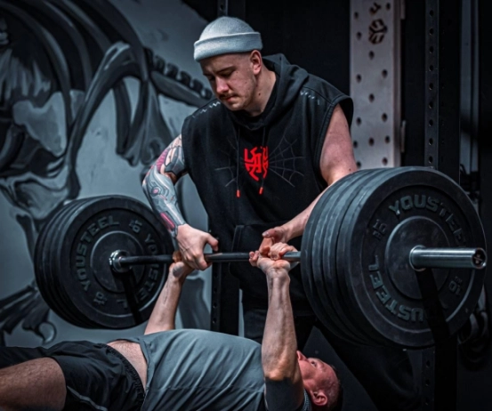 Зал персональных тренировок "Dinosaur training".