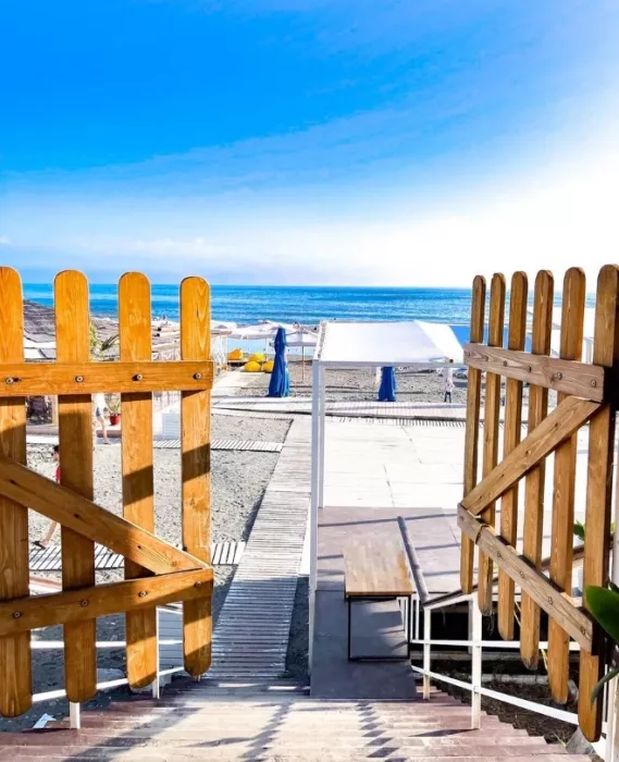 Комплекс отдыха "Sochifornia beach".