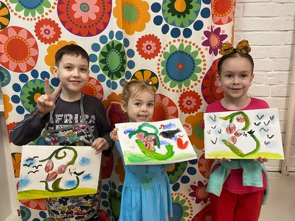 Развивающий детский клуб "КУБИКИ".