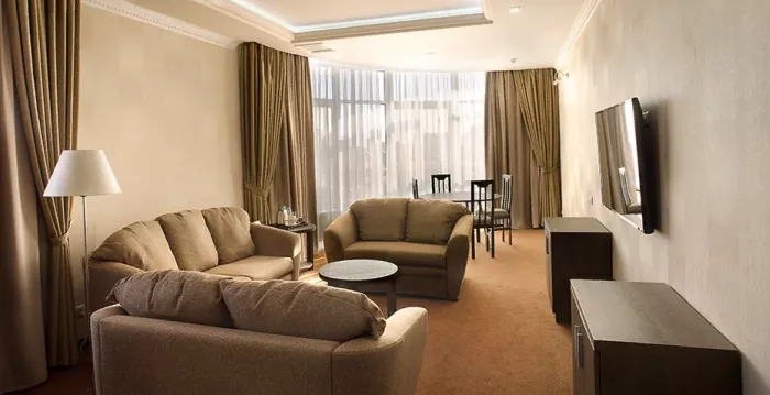 Отель "Amici Grand Hotel"