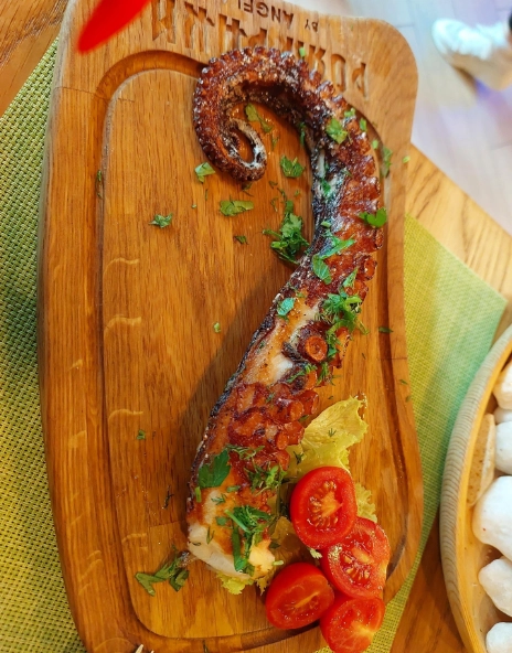 Ресторан "Роял Раки by Angela".