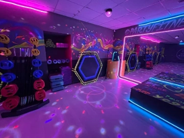 Фитнес-студия "Party fitness".