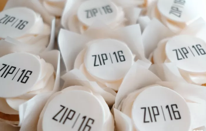 Ресторан "Zip 16".