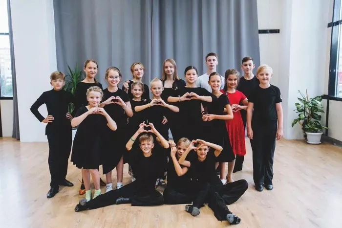 Танцевально-спортивный клуб “DanceCode”