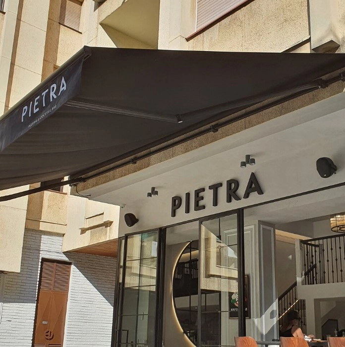 Pietra