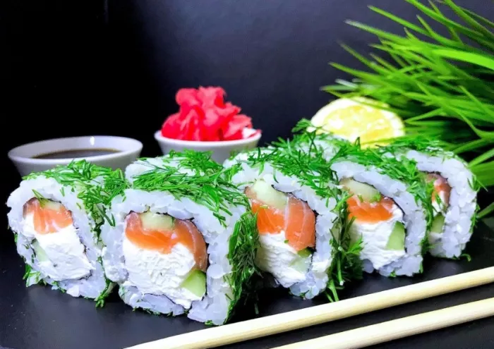 Кафе "Sushi 100".