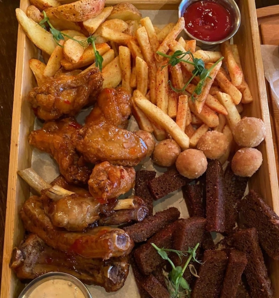 Кафе-бар "Хмельной Повар".