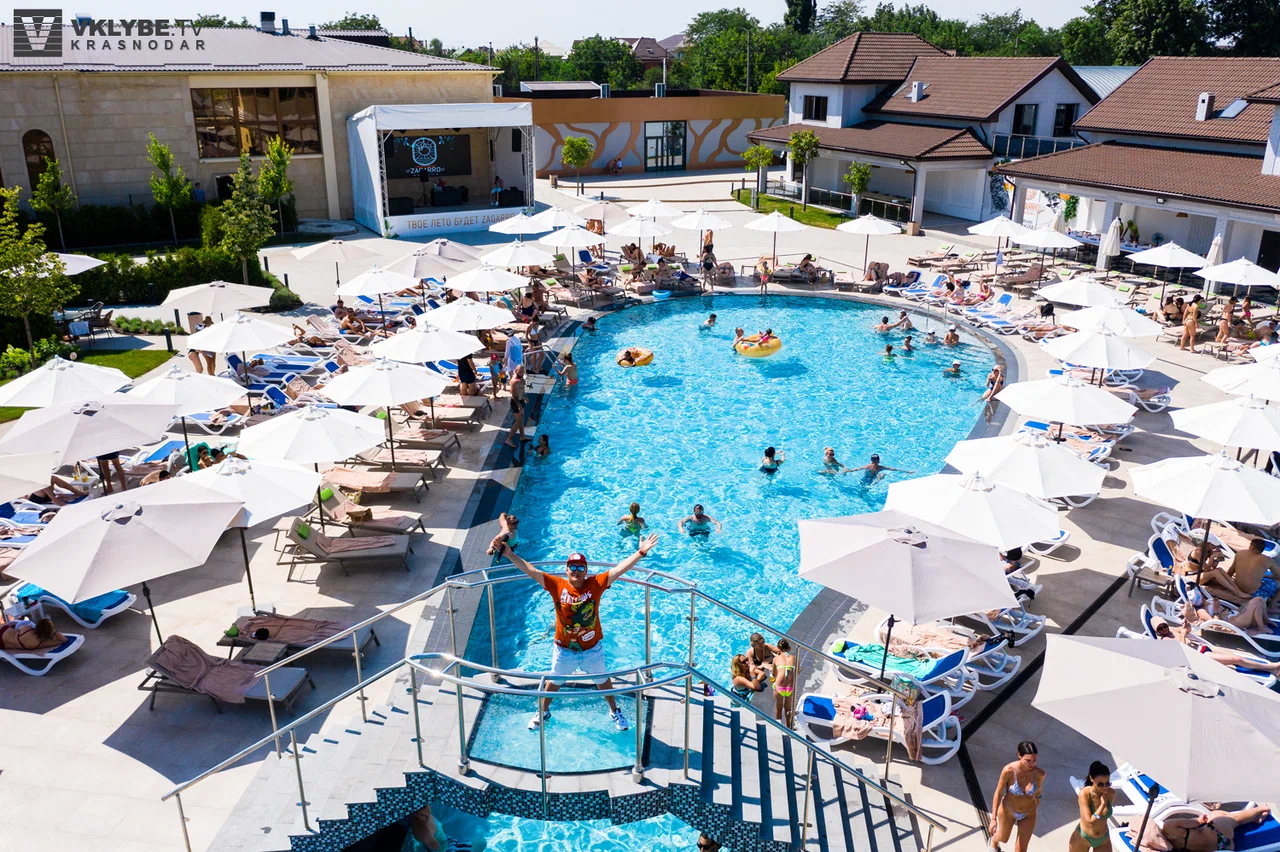 Бассейн "ZagarroBeachClub"
