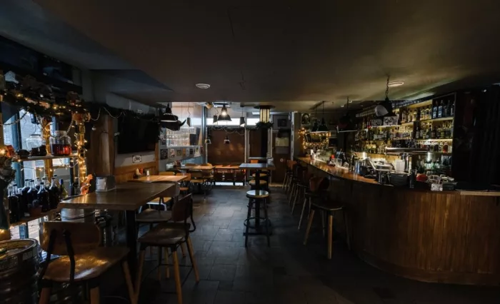 Кафе-бар "Tin Woodman Bar".
