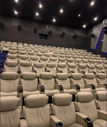 Кинотеатр "Киномакс Imax".