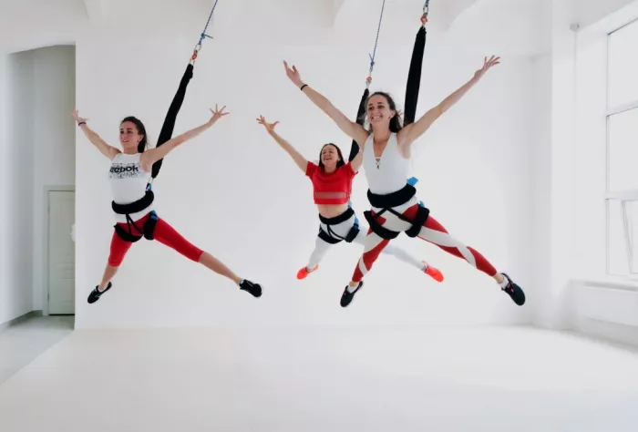 Студия банджи-фитнеса, воздушной гимнастики и растяжки "Art fly bungee"