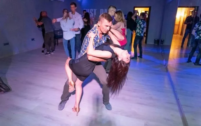 Уроки танцев "Бачата&Сальса".