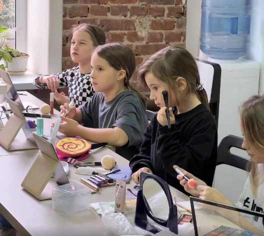 Модельное агентство "Tati".