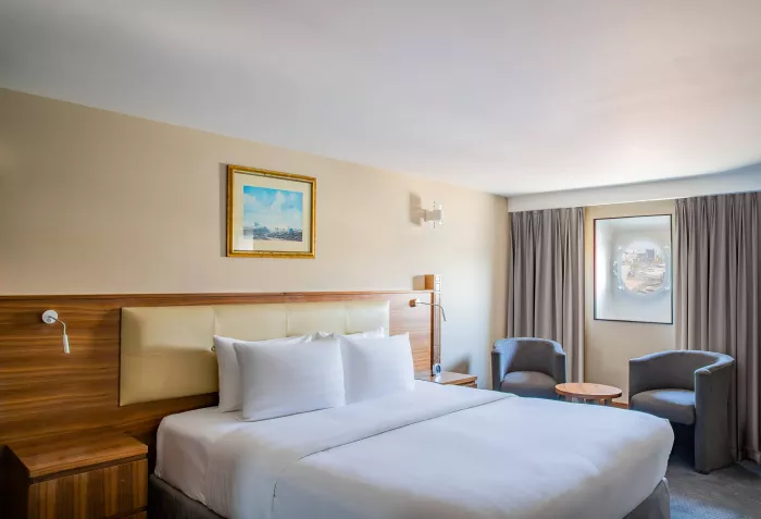 Отель "Queen Elizabeth 2 Hotel" 4*.