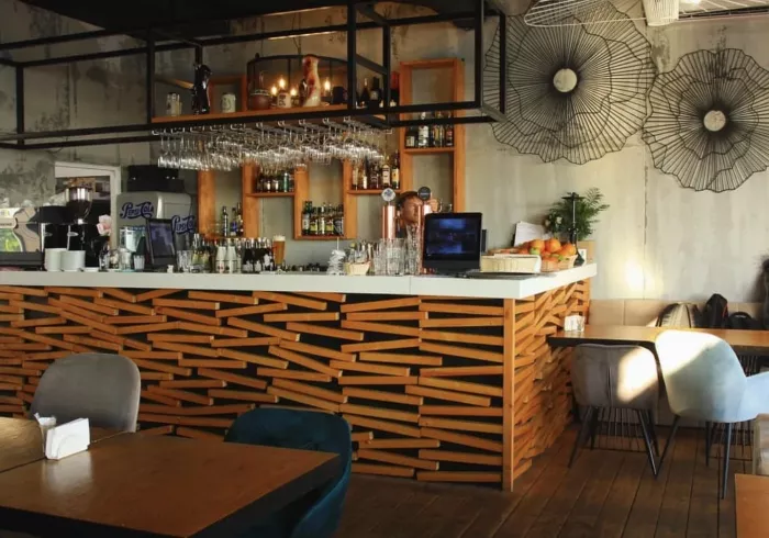 Рестобар "Bread & Wine"