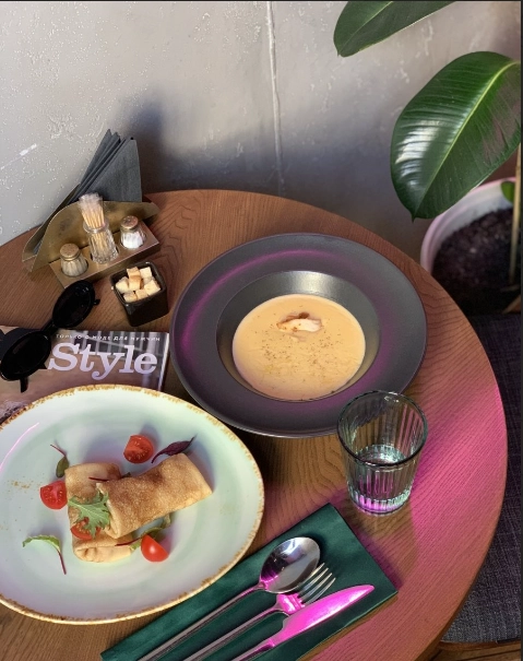 Кафе "Brunch".