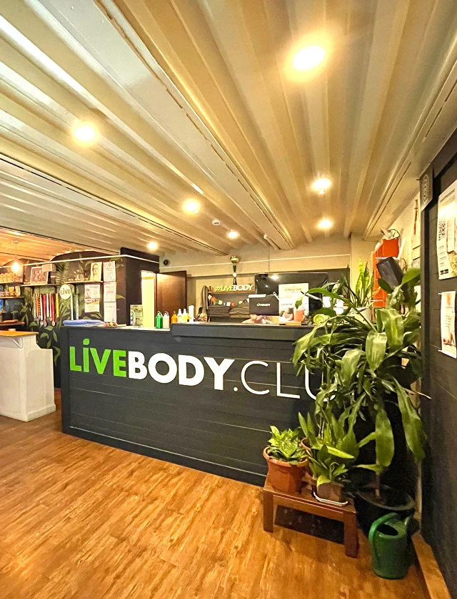 Фитнес-клуб "Livebody Club".