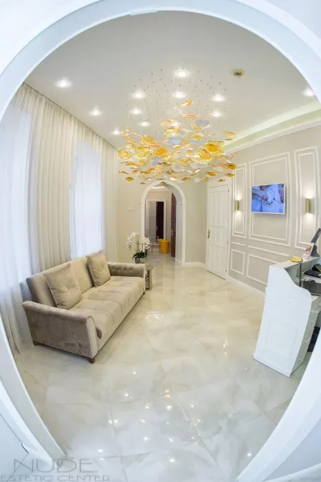 Косметологическая клиника "Nude Estetic Center".