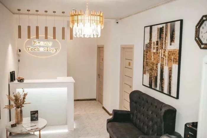 Салон аппаратной косметологии "Beauty Technology".
