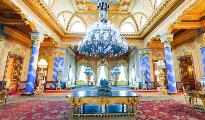 Дворец Бейлербейи