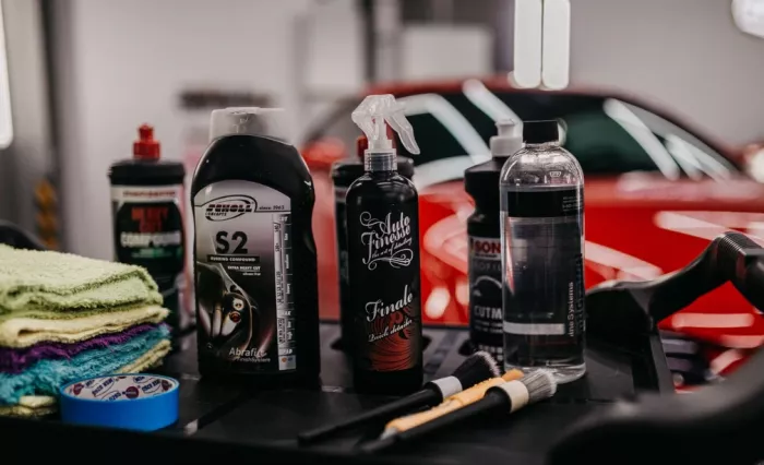 Детейлинг центр "Clean Wheels".