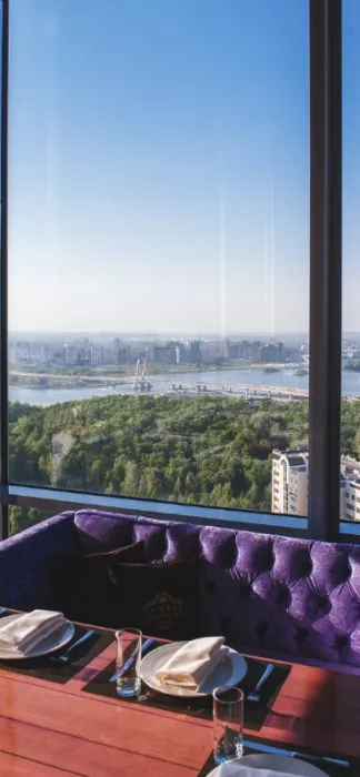 Панорамный ресторан на крыше "Extra Lounge"