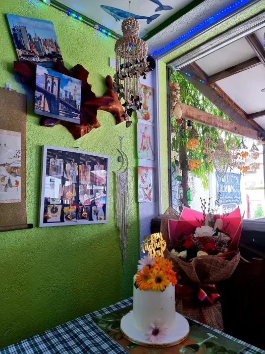 Ресторан «Garlic 'n lemon bistro»