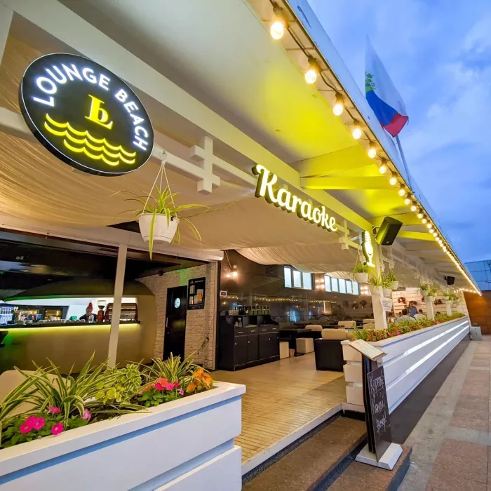 Ресторан "Lounge Beach".