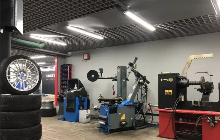 Дисконтная шиномонтажная мастерская "Pit-Stop"