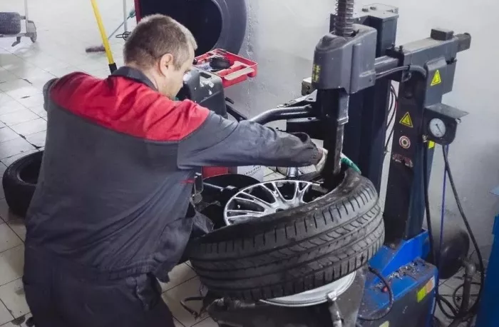 Дисконтная шиномонтажная мастерская "Pit-Stop"