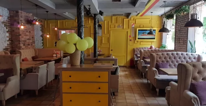 Кафе "ЯЕМ" на Тюляева.
