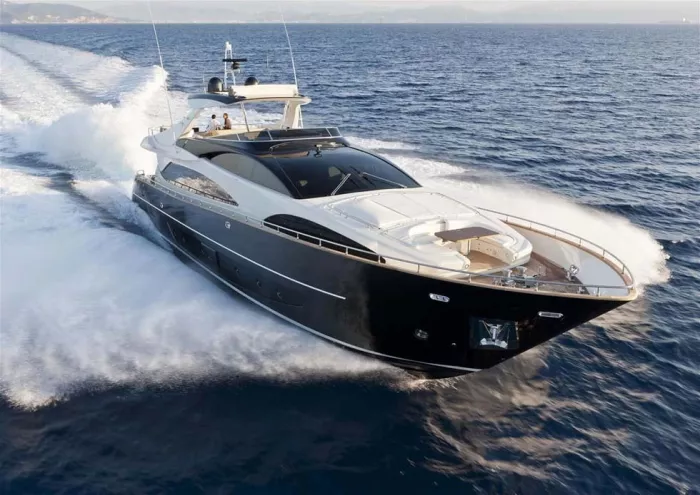 Аренда яхт и катеров "Yachts Calypso".