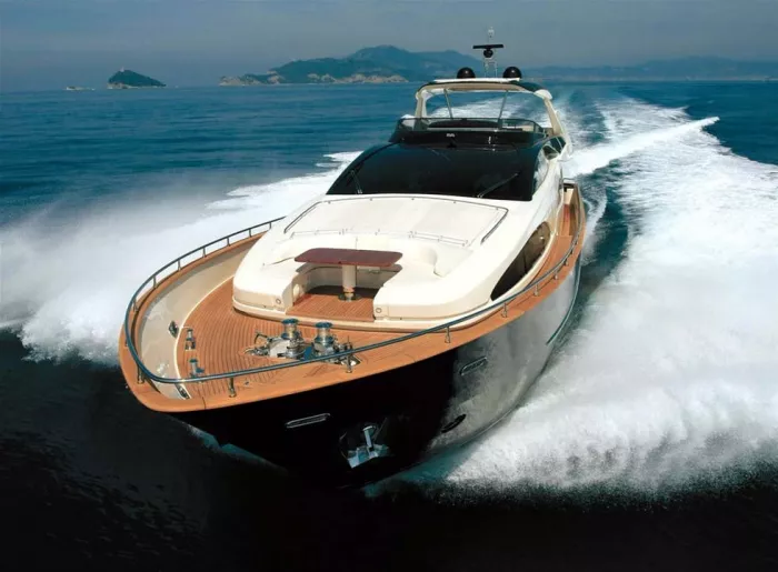 Аренда яхт и катеров "Yachts Calypso".