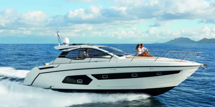 Аренда яхт и катеров "Yachts Calypso".
