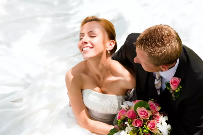Служба знакомств "Amore".