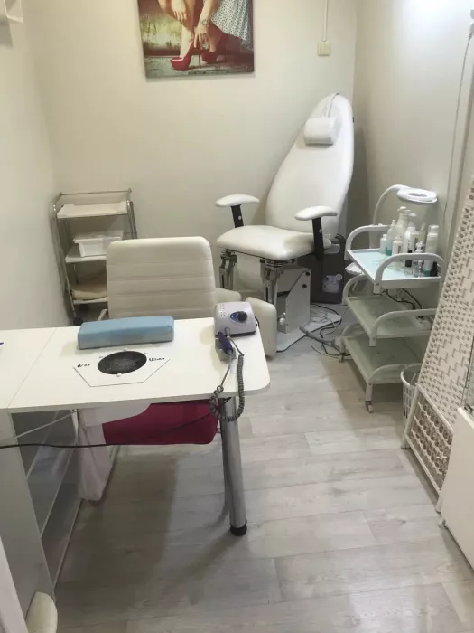 Студия красоты "Ava Studio".