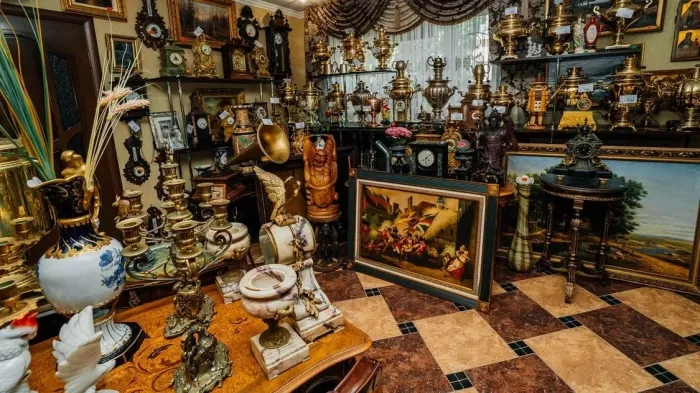 Антикварная лавка "Pogorelov".